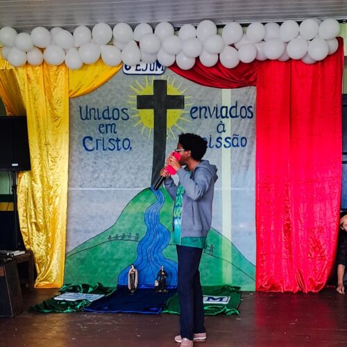 Imagem: Ir. Rosangela dos Santos no encontro da JM
