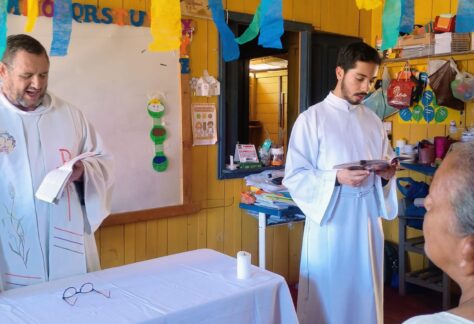 Imagem: celebração da Santa Missa